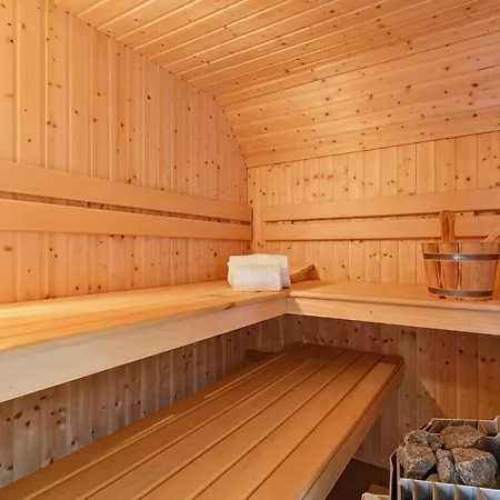 ヴィラ Luxury Family Home With Sauna And Kids Friendly Garden コクセッド