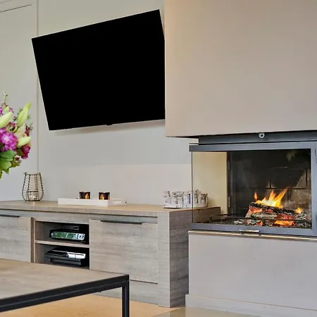 Luxury Family Home With Sauna And Kids Friendly Garden コクセッド