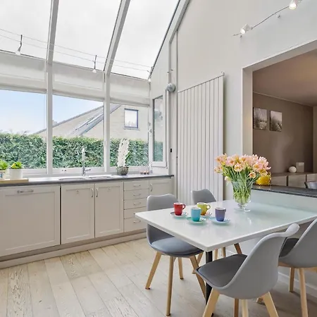 Luxury Family Home With Sauna And Kids Friendly Garden