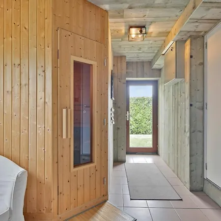 Luxury Family Home With Sauna And Kids Friendly Garden ヴィラ *