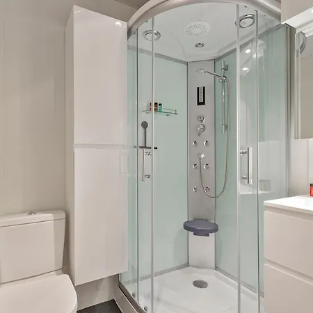 ヴィラ Luxury Family Home With Sauna And Kids Friendly Garden