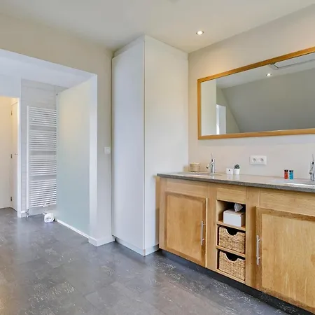Luxury Family Home With Sauna And Kids Friendly Garden * コクセッド