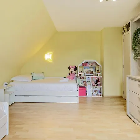 Luxury Family Home With Sauna And Kids Friendly Garden コクセッド